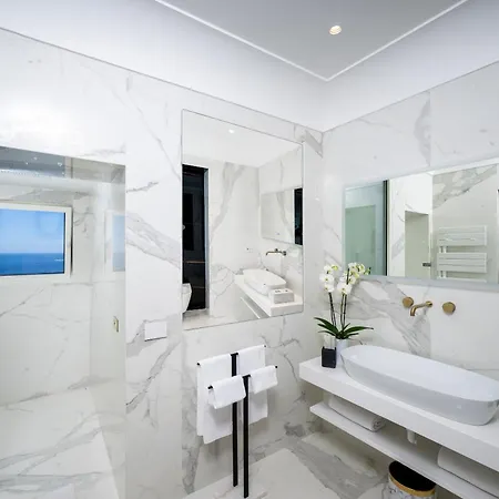 Πανσιόν Gianlica 4*